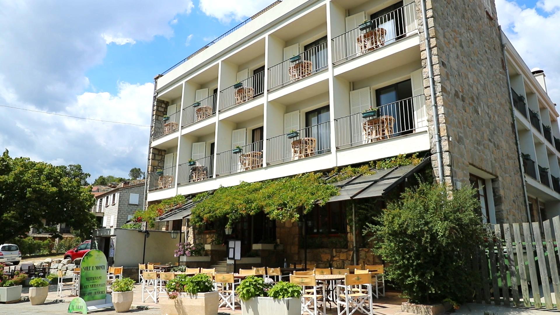Sole E Monti Hotel Quenza Екстериор снимка